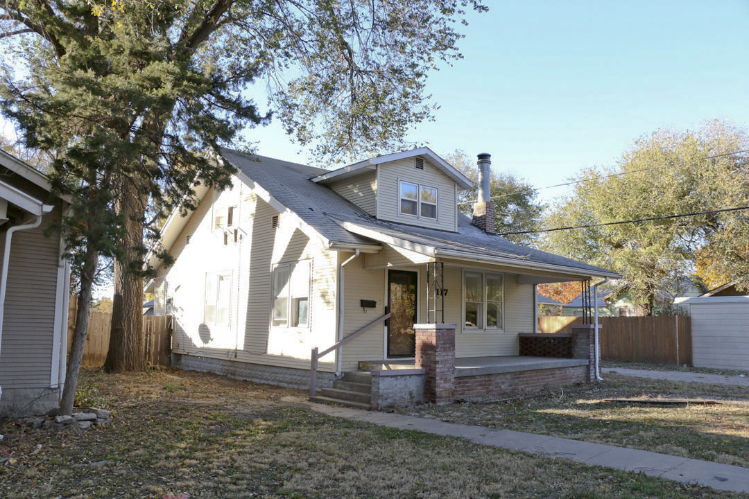117 S SEDGWICK ST, WICHITA, KS 67213 McCurdy Real Estate & Auction