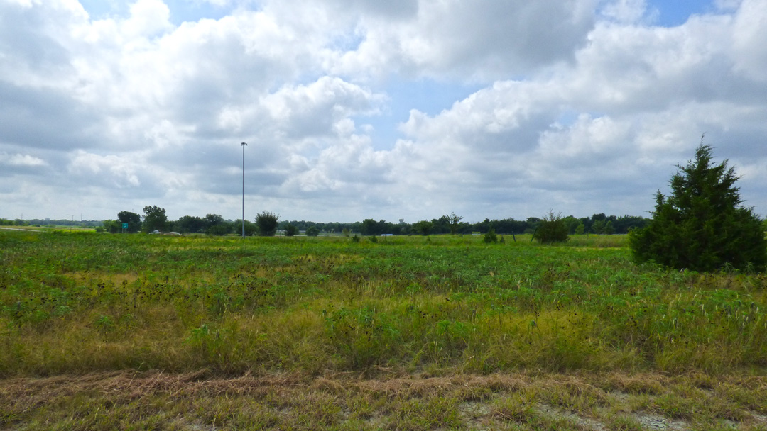 (Kechi) ABSOLUTE PARCEL B 1.14 ± Acres Commercial Land, Lot 1 Block