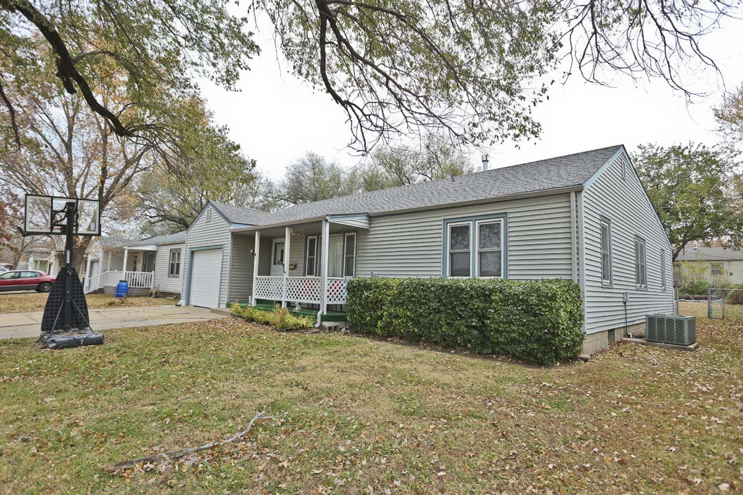 1318 Helen St, AUGUSTA, KS 67010 McCurdy Real Estate & Auction