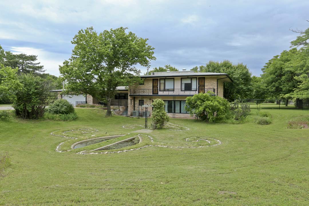 2359 N MCLEAN BLVD, WICHITA, KS 67204 McCurdy Real Estate & Auction