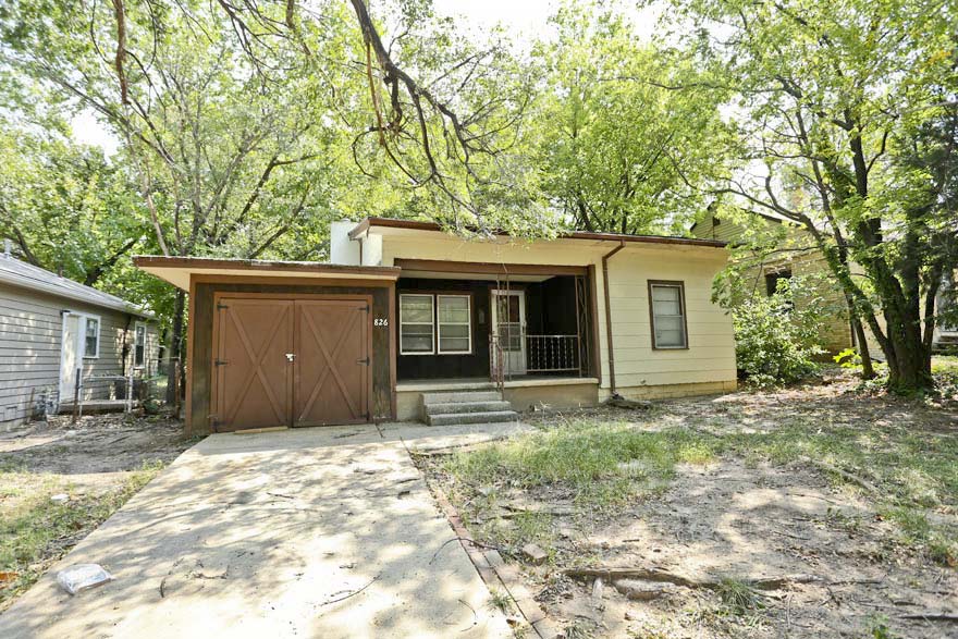 826 N CHAUTAUQUA AVE, WICHITA, KS 67214 McCurdy Real Estate & Auction