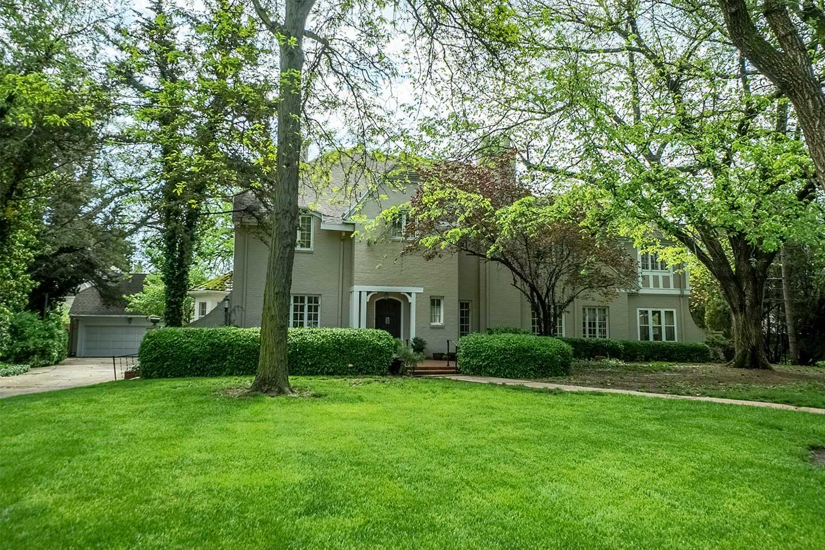 12 N SAINT JAMES PL, EASTBOROUGH, KS 67206 McCurdy Real Estate & Auction