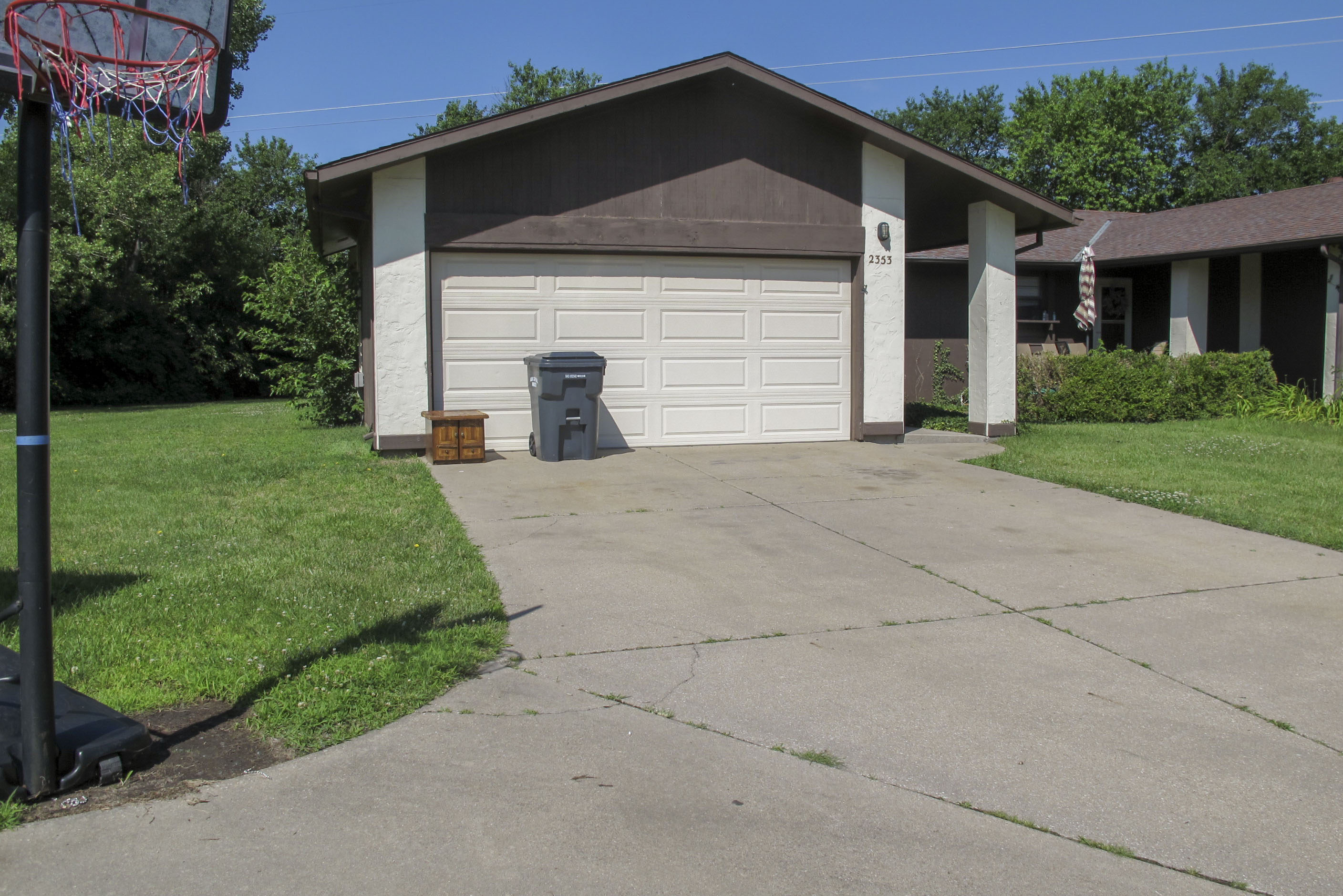 2353 N Rutland Ct, WICHITA, KS 67226 McCurdy Real Estate & Auction