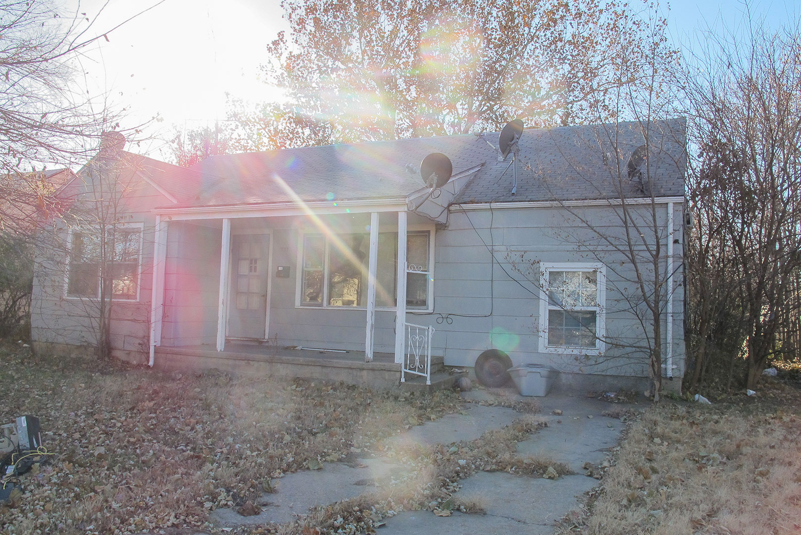 737 S. Pinecrest Ave., WICHITA, KS 67218 McCurdy Real Estate & Auction