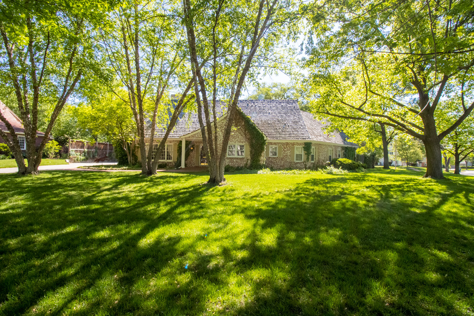 154 S. Pershing Ave., WICHITA, KS 67218 McCurdy Real Estate & Auction