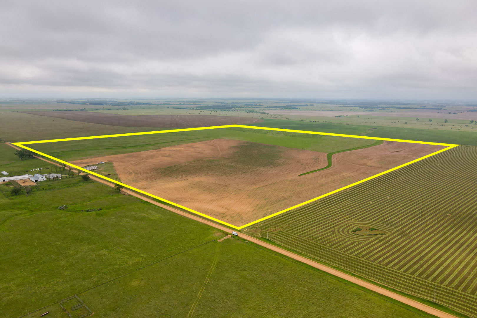 (KINGMAN COUNTY) ABSOLUTE 159.61 +/ Acres Agricultural Land, 159.61 Acres SE 90 St., Kingman