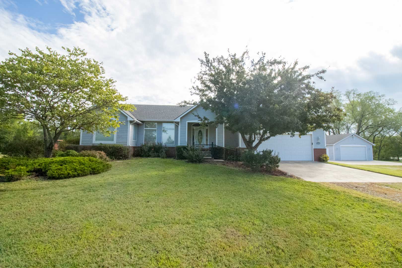 10400 W. Bluewater Ln., CLEARWATER, KS 67026 McCurdy Real Estate