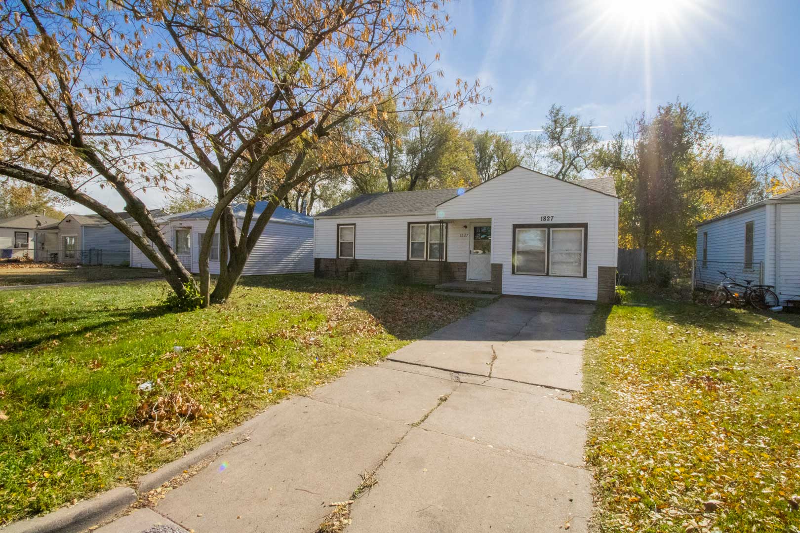 1827 E. Mcfarland St., WICHITA, KS 67219 McCurdy Real Estate & Auction
