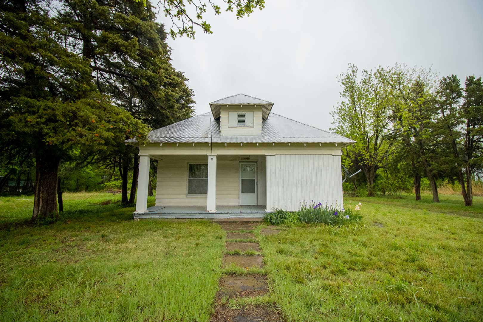 1450 S. Rock Rd., GEUDA SPRINGS, KS 67051 McCurdy Real Estate & Auction