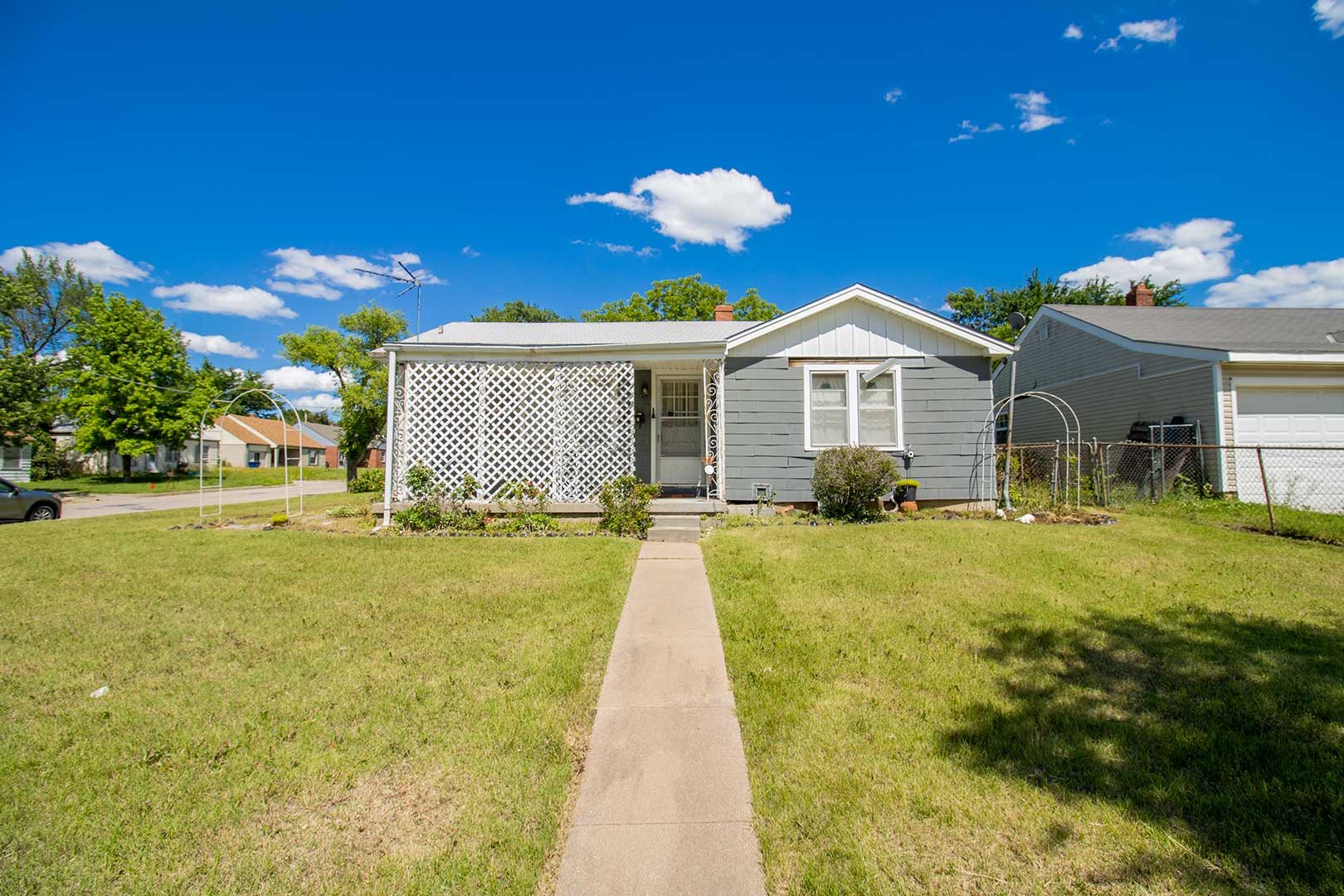 652 N. Pinecrest St., WICHITA, KS 67208 McCurdy Real Estate & Auction
