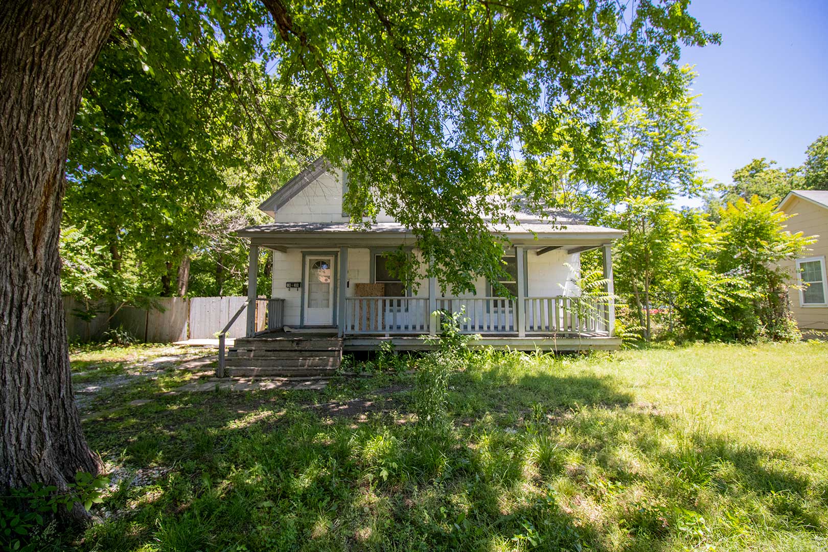 1830 S. Topeka Ave., WICHITA, KS 67211 McCurdy Real Estate & Auction