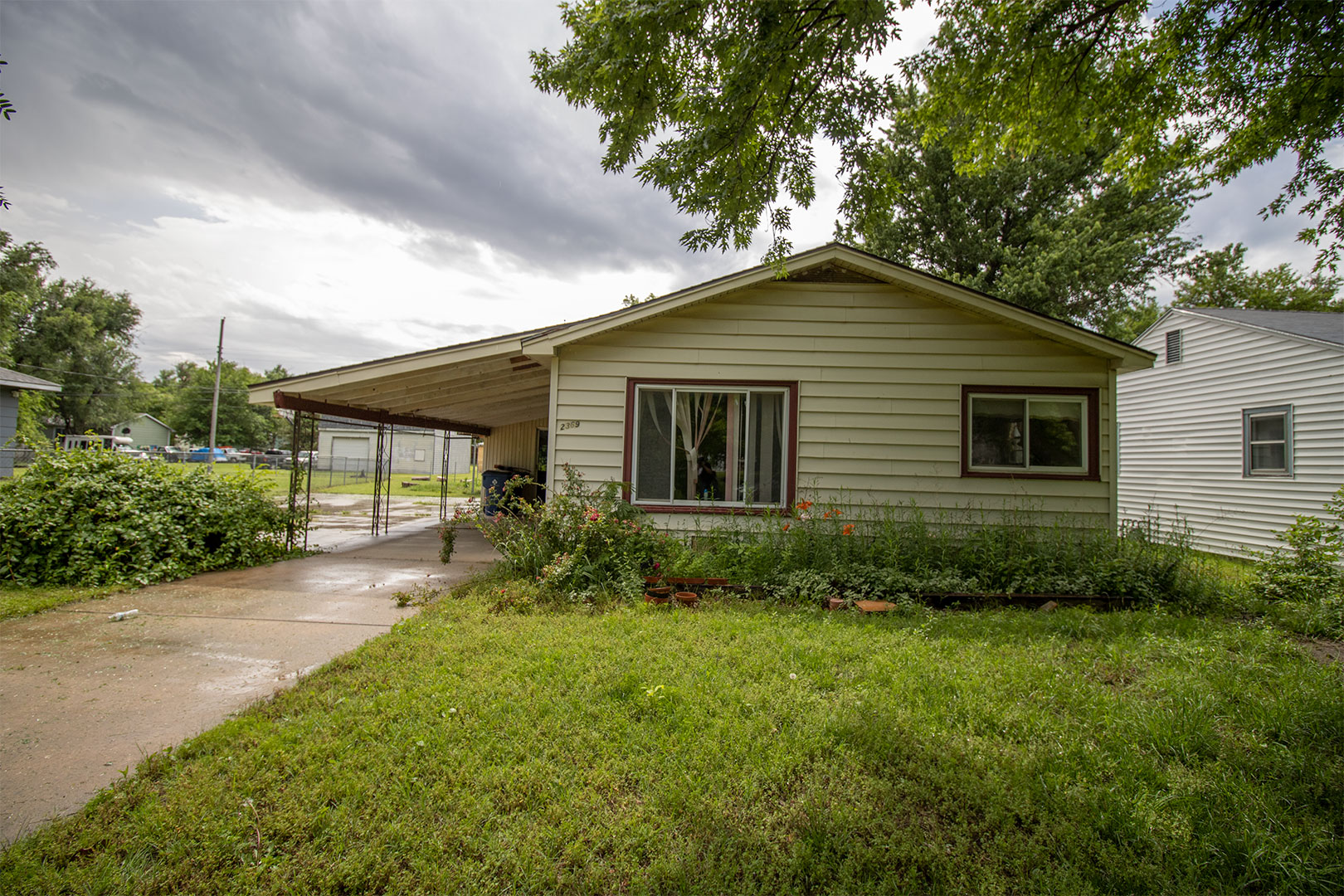 2369 N. Burns Ave., WICHITA, KS 67204 McCurdy Real Estate & Auction