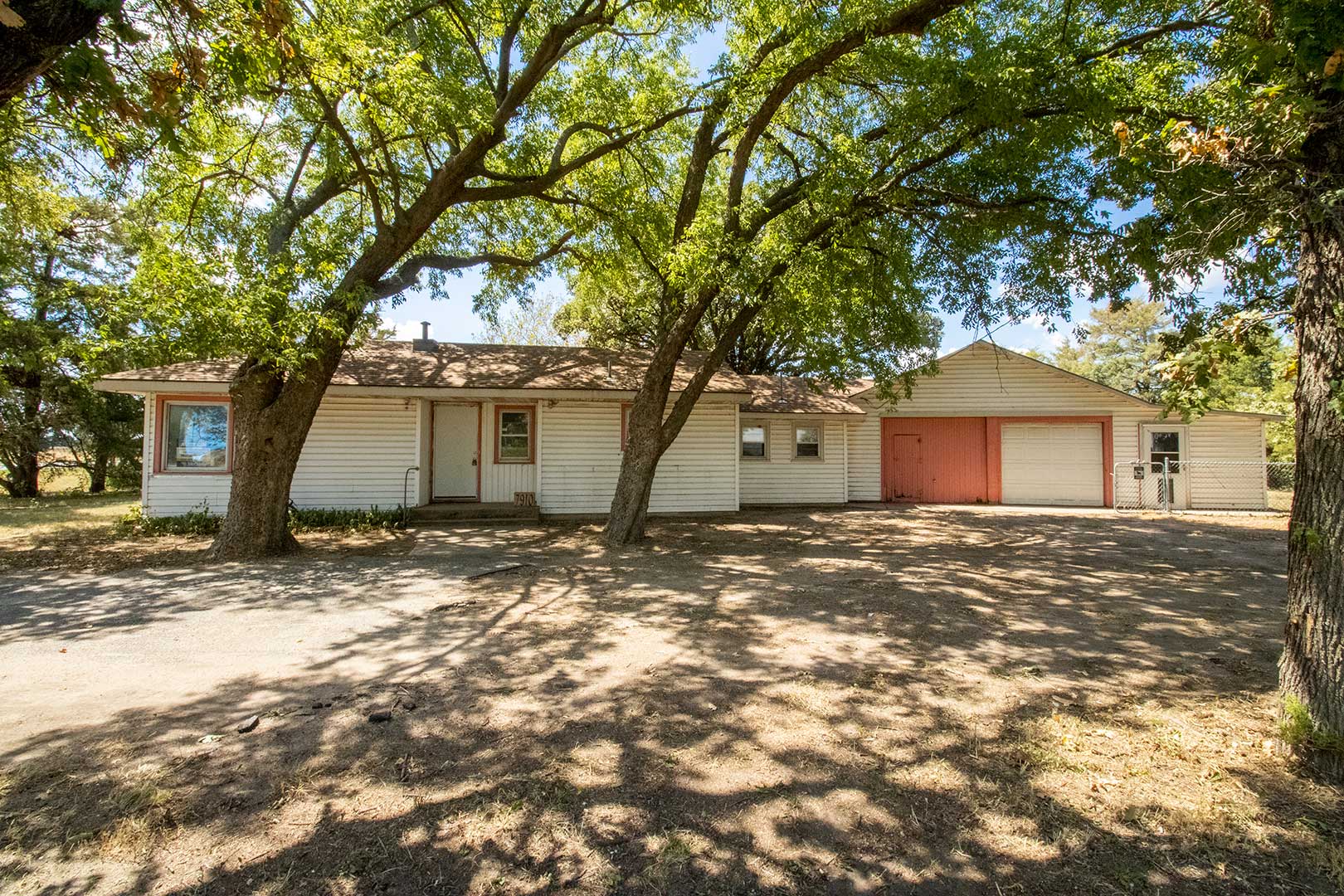 7910 W 109th St N., SEDGWICK, KS 67135 McCurdy Real Estate & Auction