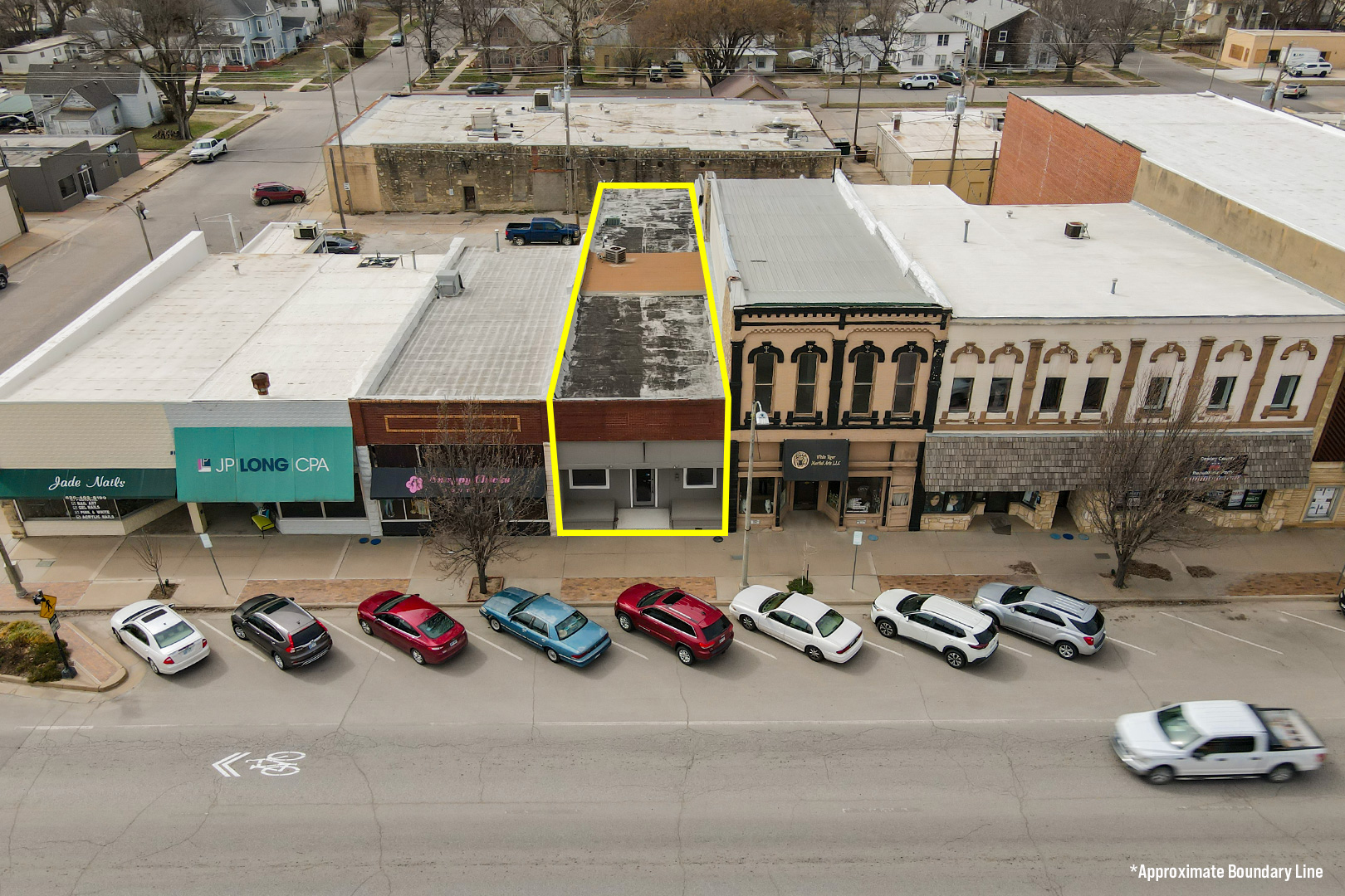 1017 Main, WINFIELD, KS 67156 McCurdy Real Estate & Auction
