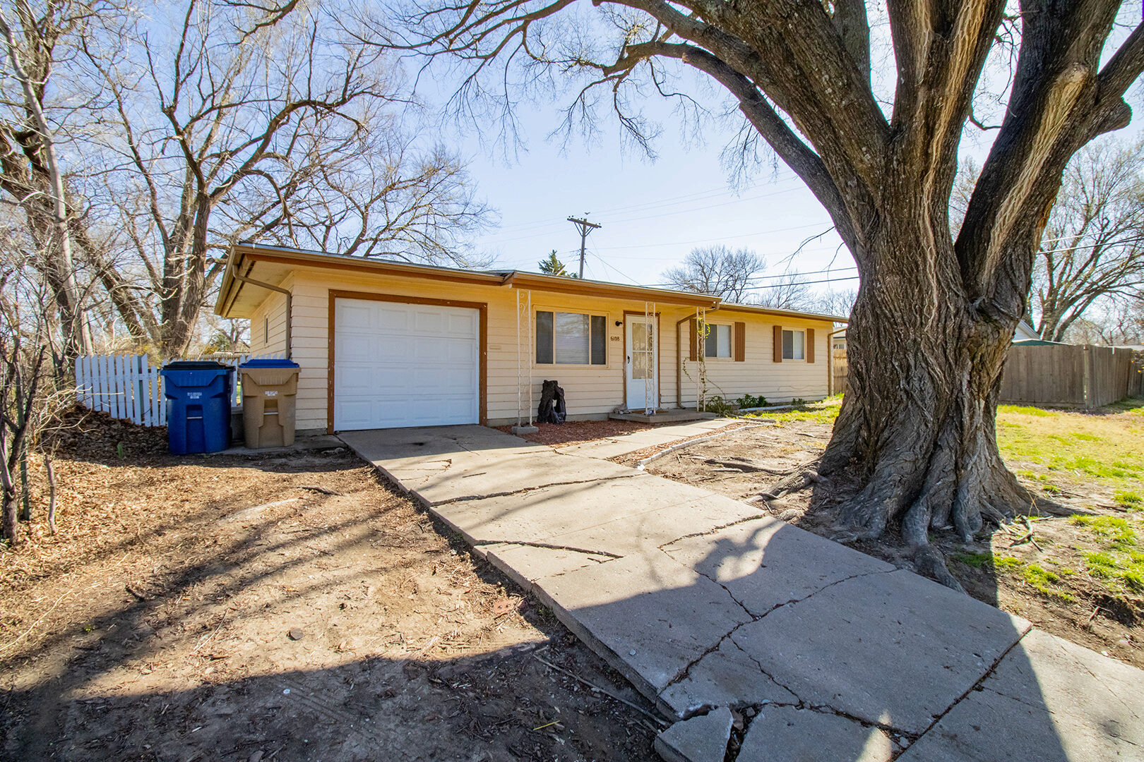 6108 N. East Park View Dr., PARK CITY, KS 67219 McCurdy Real Estate