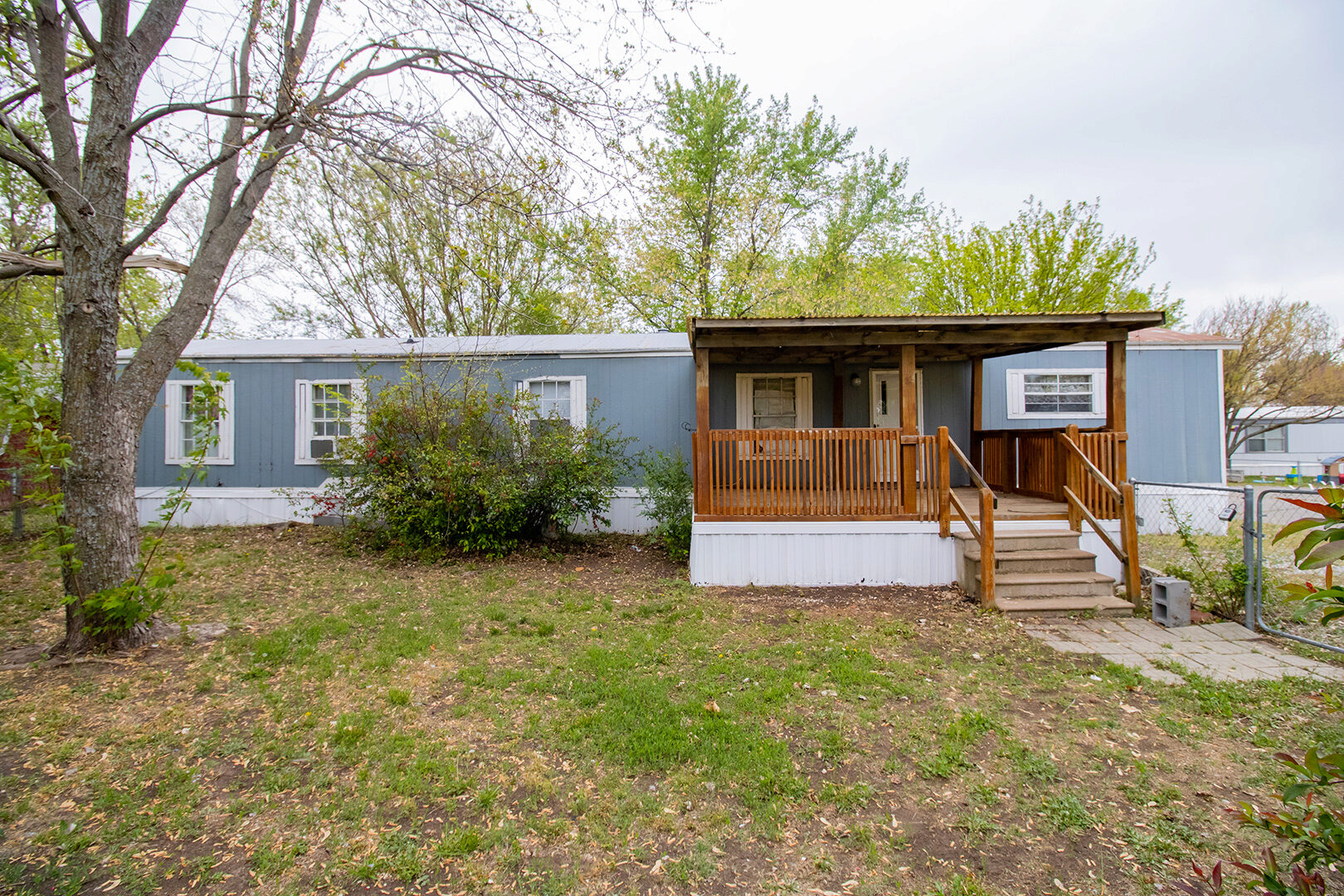 134 E. Karen Ct., ANDOVER, KS 67002 McCurdy Real Estate & Auction