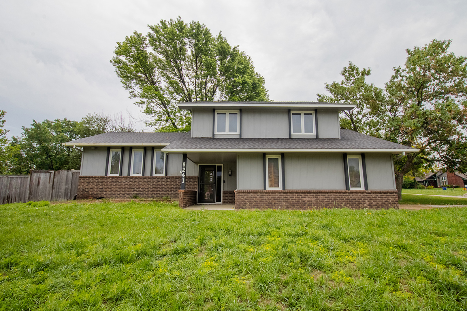 8241 E. Bluestem St., WICHITA, KS 67207 McCurdy Real Estate & Auction