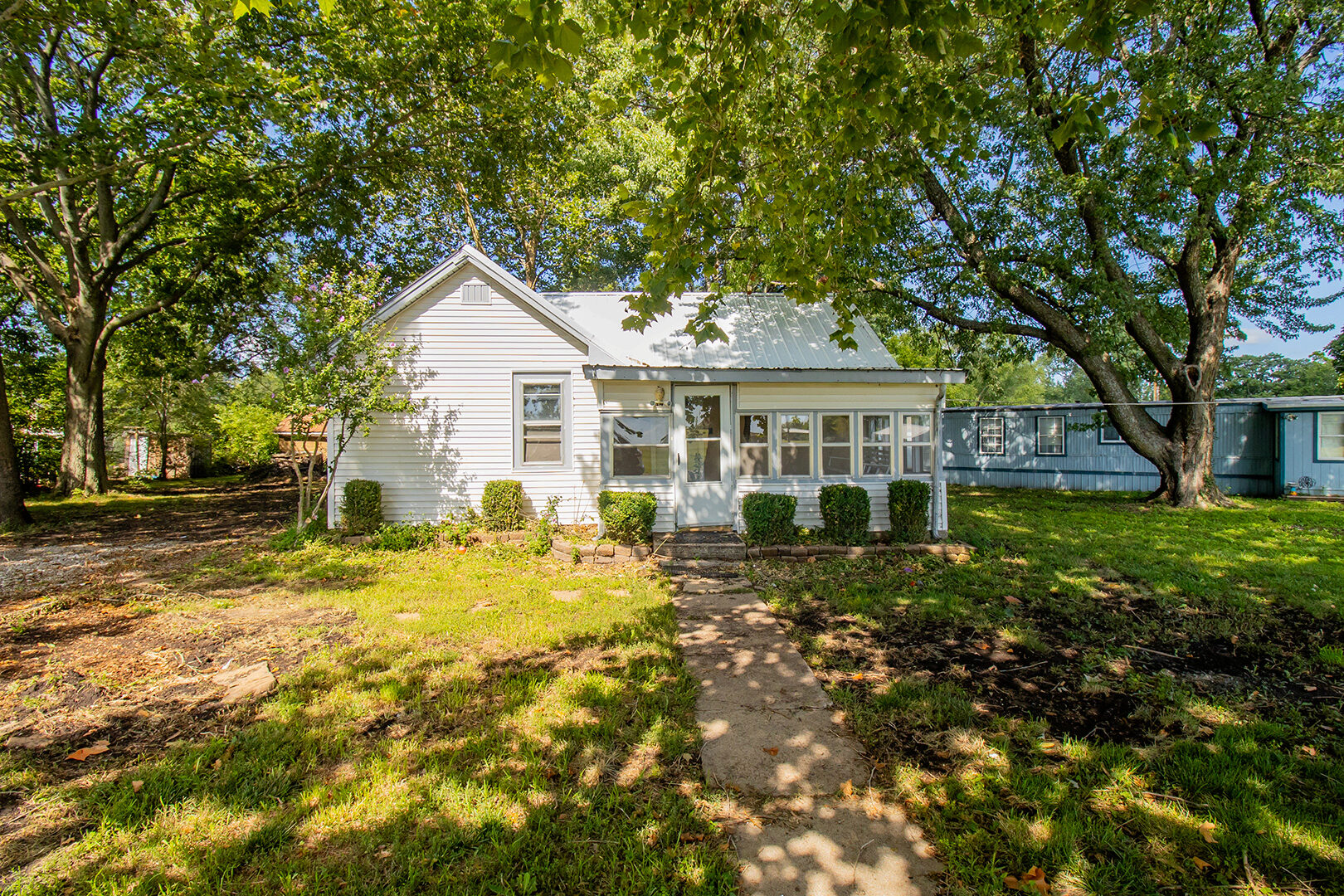 214 S. Louisa Ave., WILLIAMSBURG, KS 66095 McCurdy Real Estate