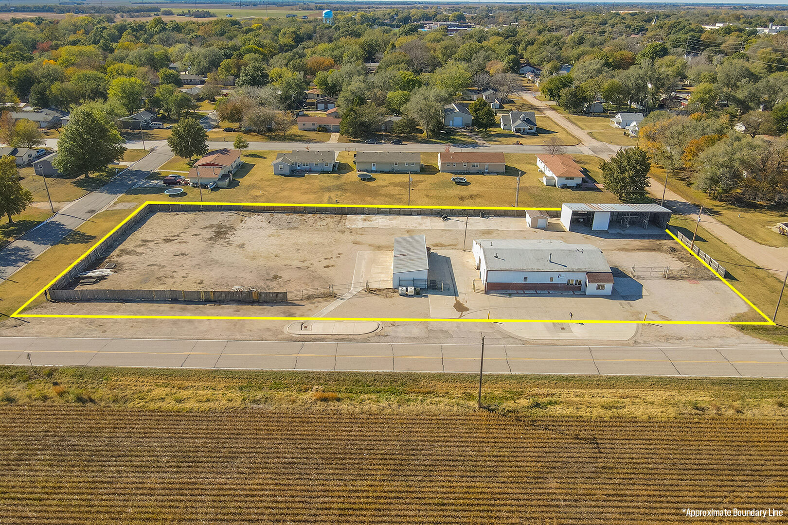 703 McNair St., HALSTEAD, KS 67056 McCurdy Real Estate & Auction