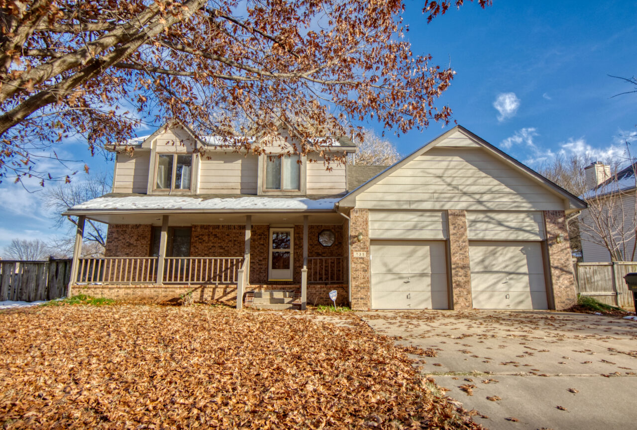 732 N. Tristan Dr., MULVANE, KS 67110 McCurdy Real Estate & Auction