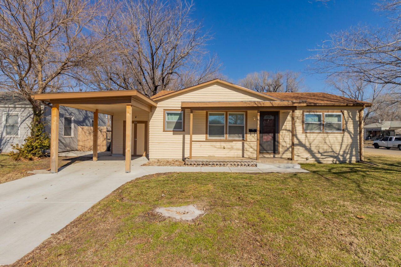 2302 W. Jewell St., WICHITA, KS 67213 McCurdy Real Estate & Auction